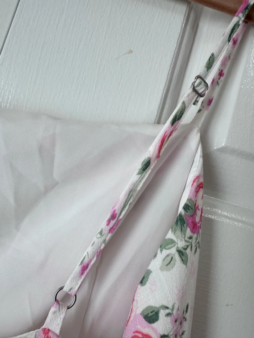 Altar'd State White Floral Mini Dress with Pink Roses, Pockets, size Large - Picture 8 of 10